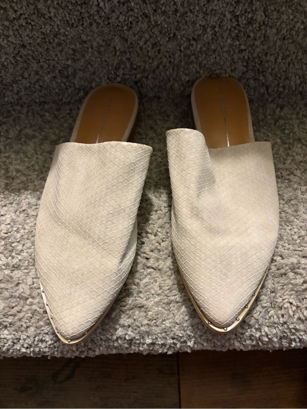 Report Cream Textured Pointed-Toe Slip-On Mules